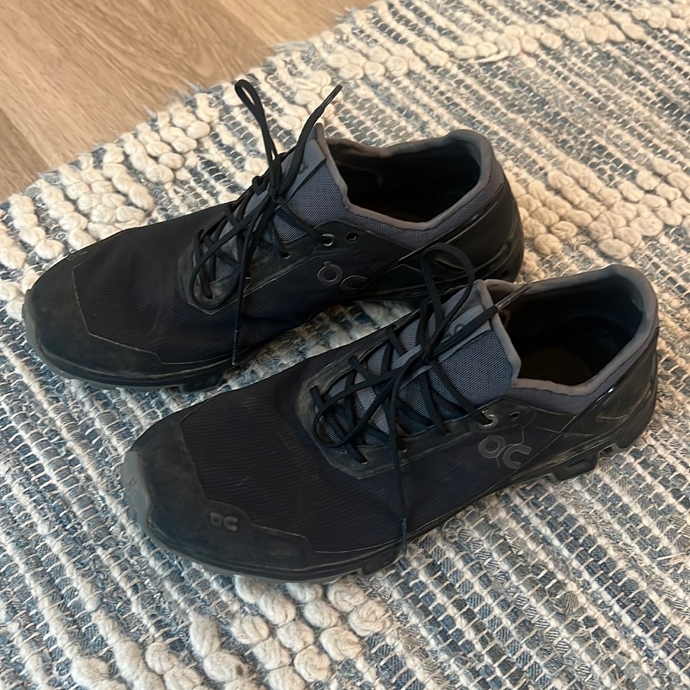 Ons trail shoes